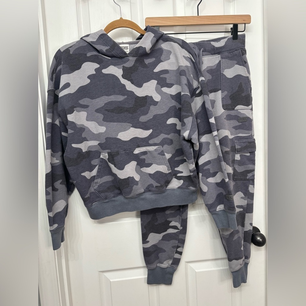 Gray Camo Hoodie & Jogger Set | PINK XS
